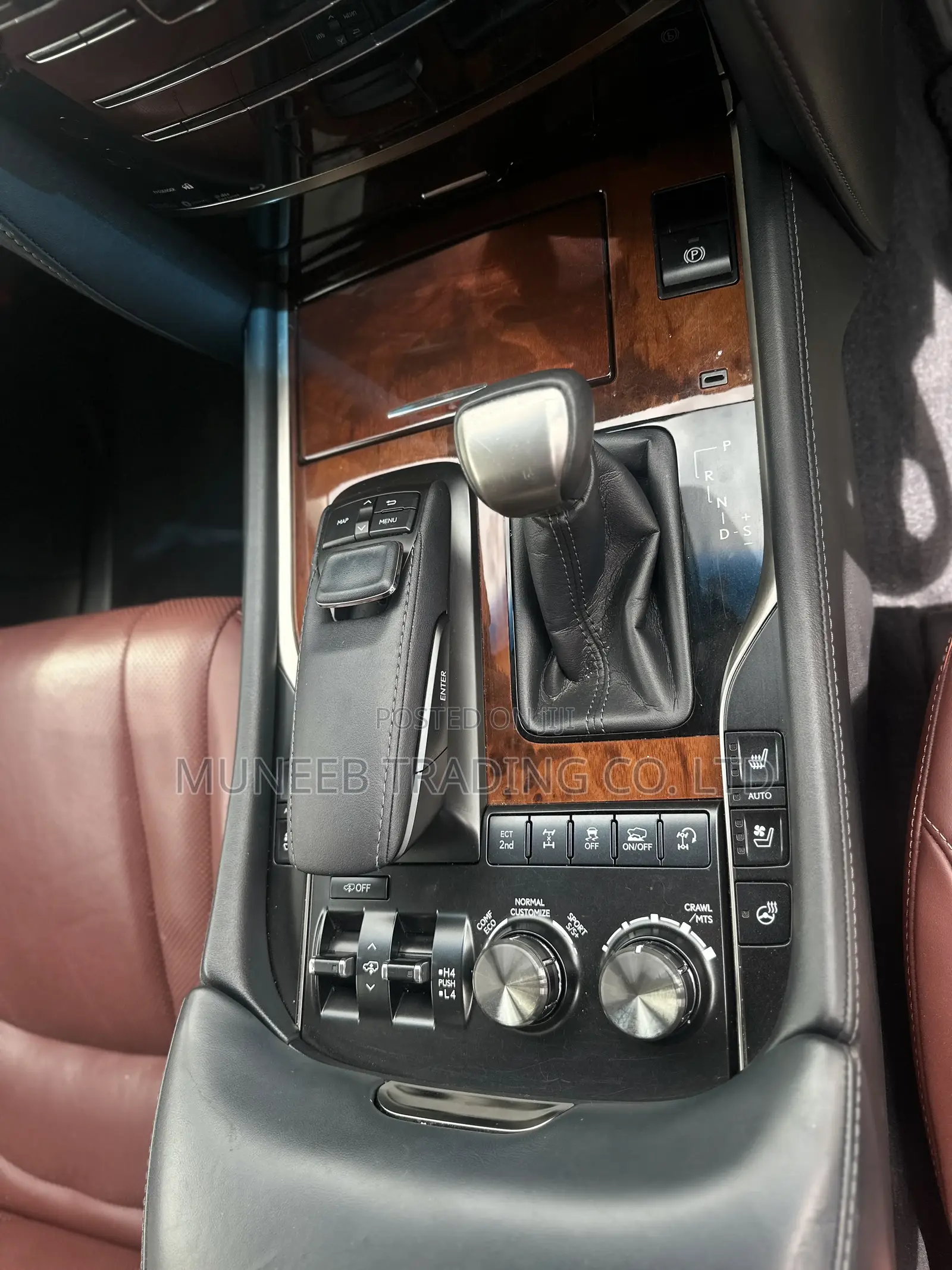 Lexus LX 570 AWD 2016 White