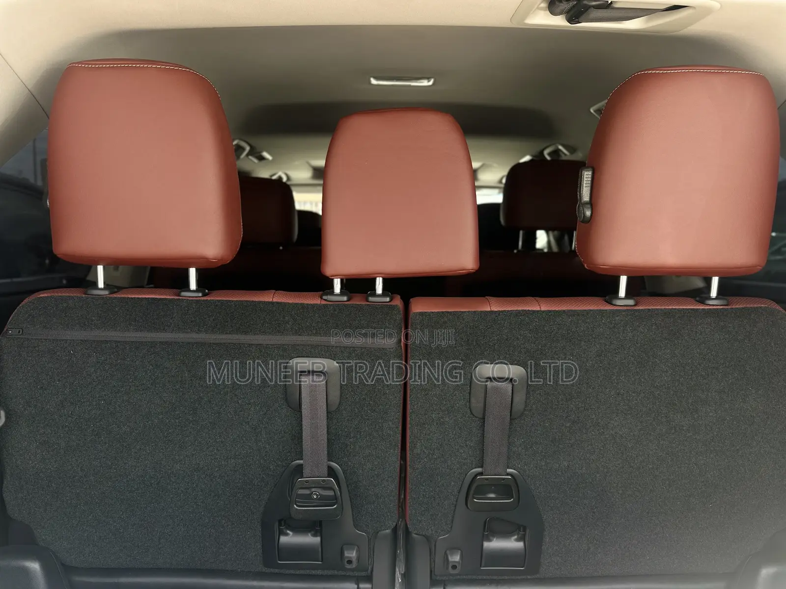 Lexus LX 570 AWD 2016 White