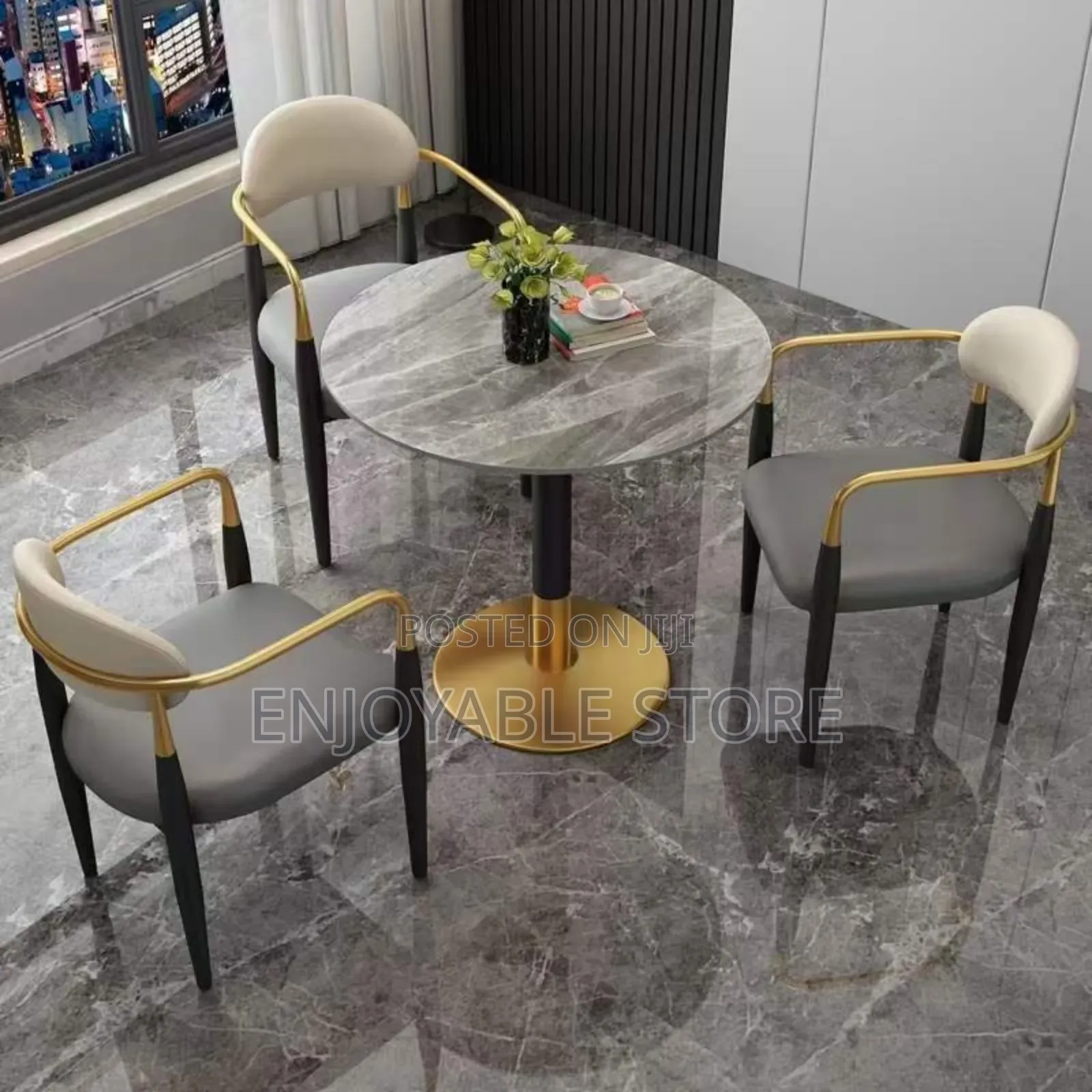 Modern Class Restaurant Chairs and Table Set