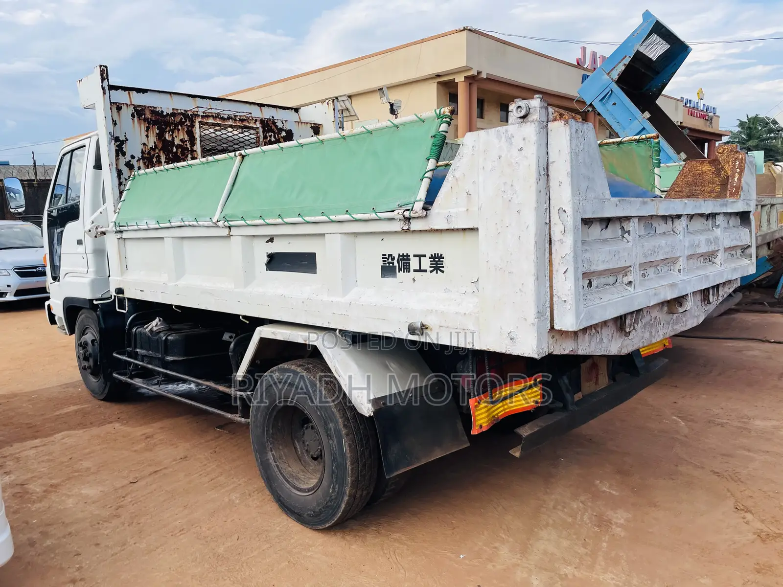 Isuzu Juston 6HE1 Engine