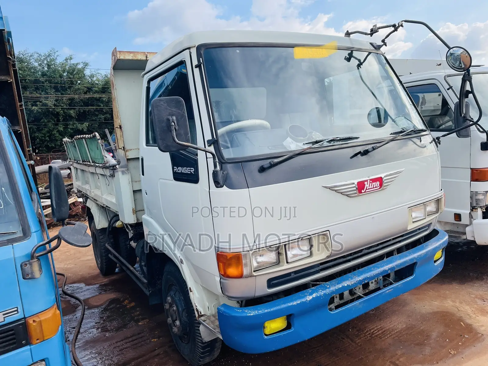 Hino Double Lights