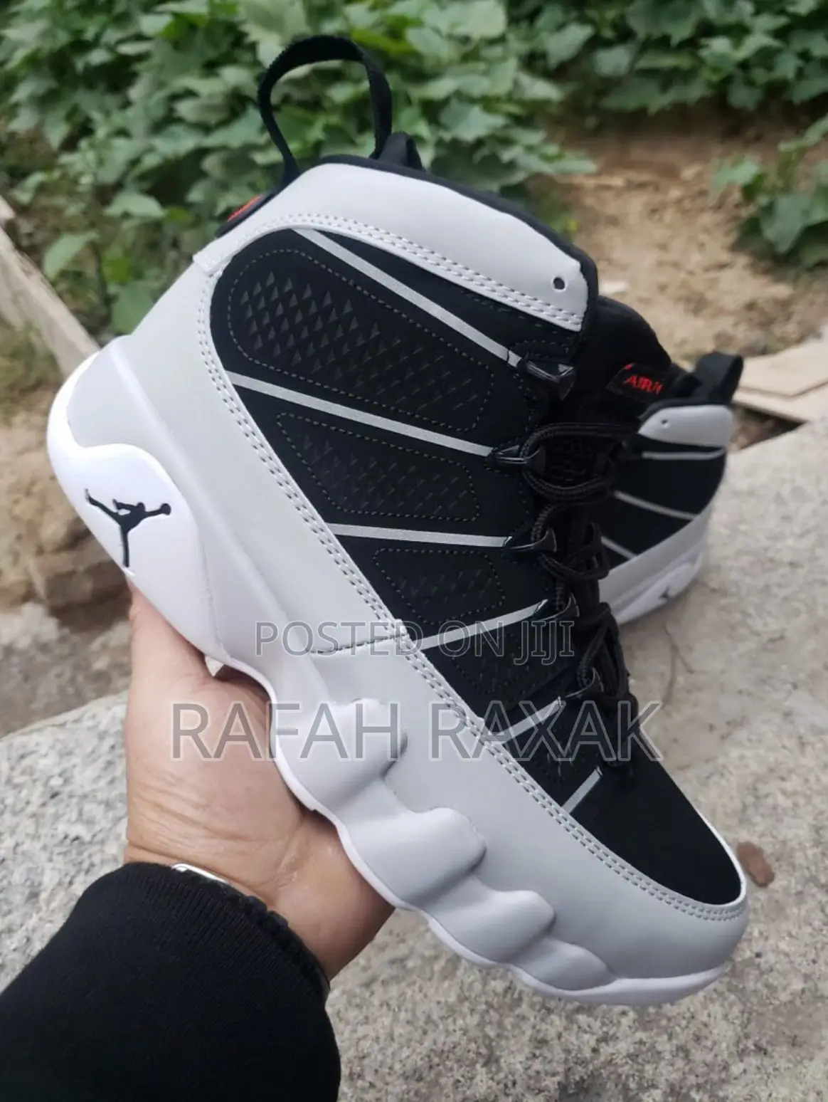 Nike Air Jordan 9 Retro Grey/Black Sneakers