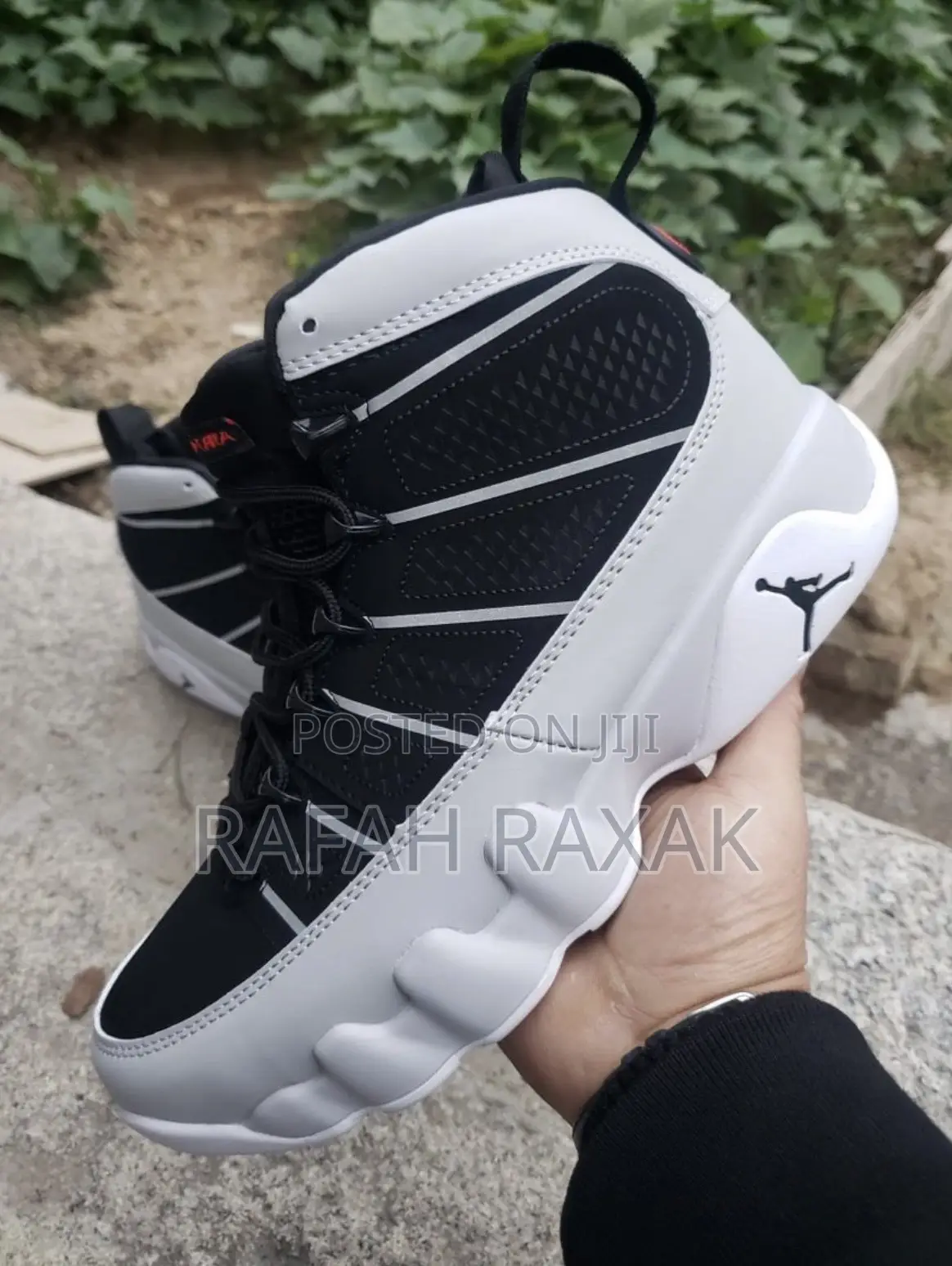 Nike Air Jordan 9 Retro Grey/Black Sneakers