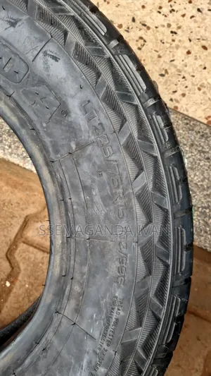 225/75r15 a/T