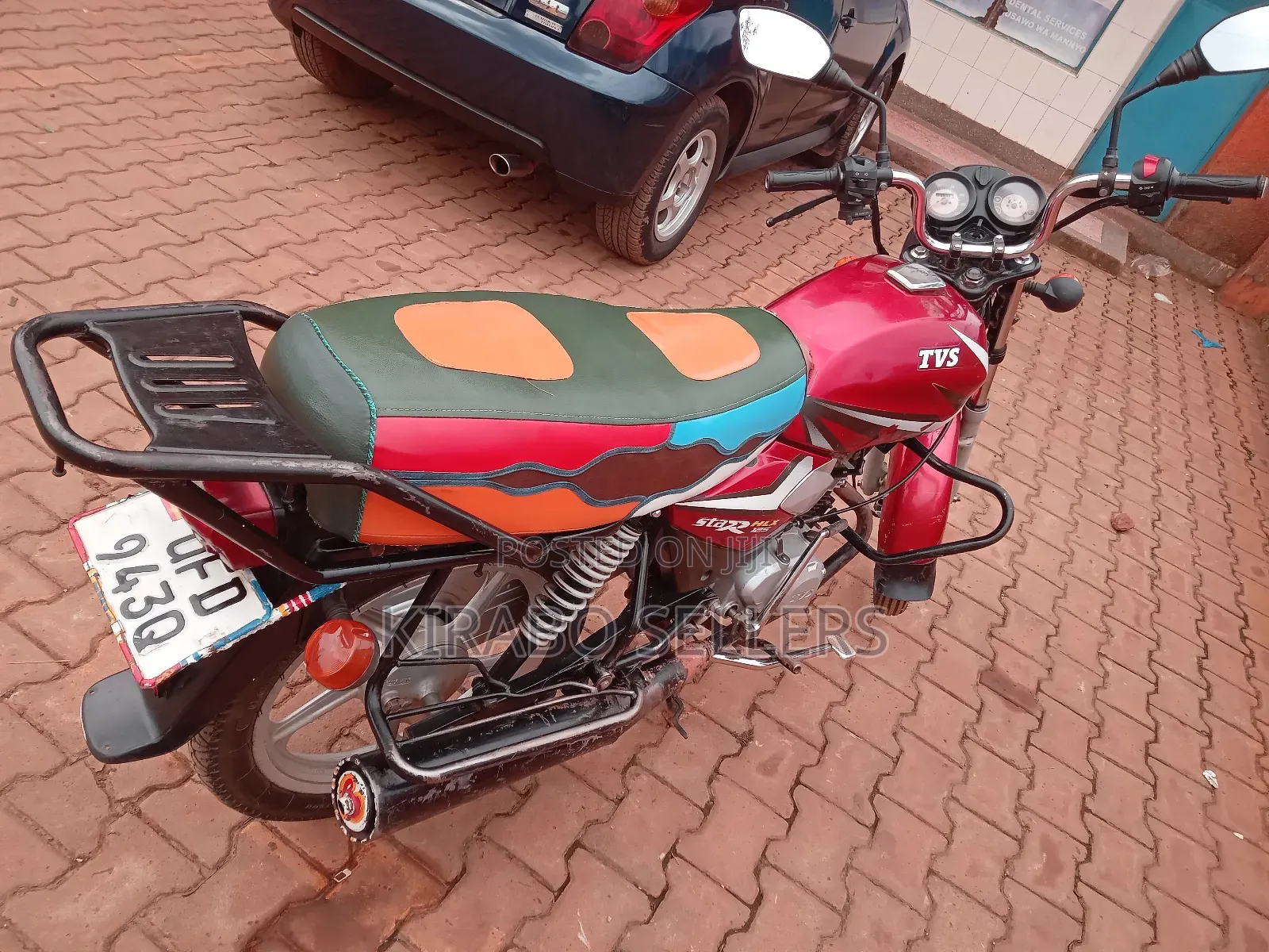 TVS HLX 125 2023 Red