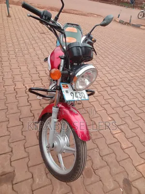 TVS HLX 125 2023 Red