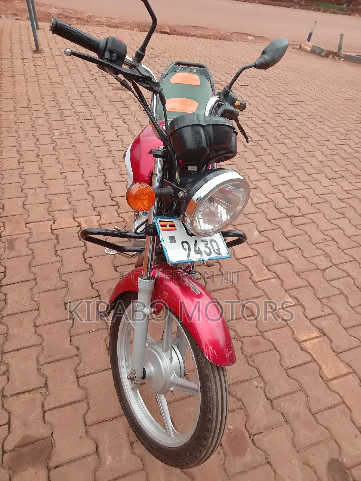 TVS HLX 125 2023 Red