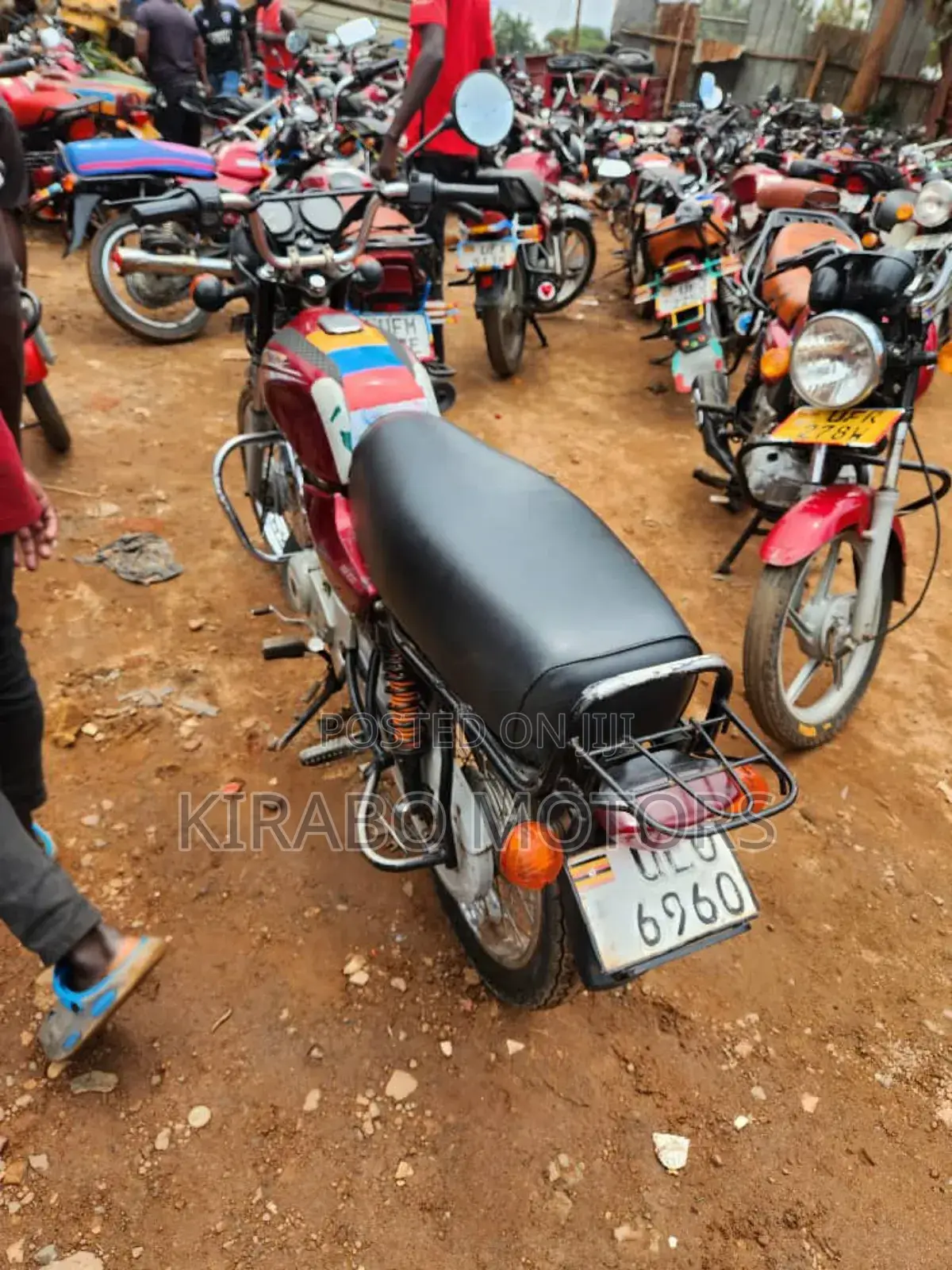 Bajaj Boxer 100 2018 Red