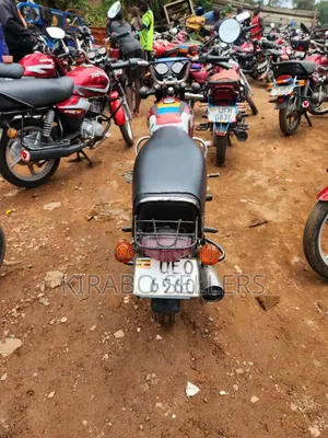 Bajaj Boxer 100 2018 Red