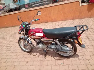 TVS XL 100 2022 Red