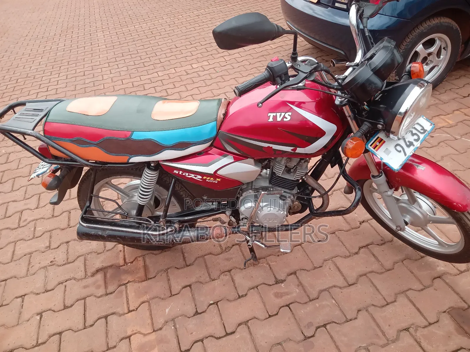 TVS HLX 125 2022 Red