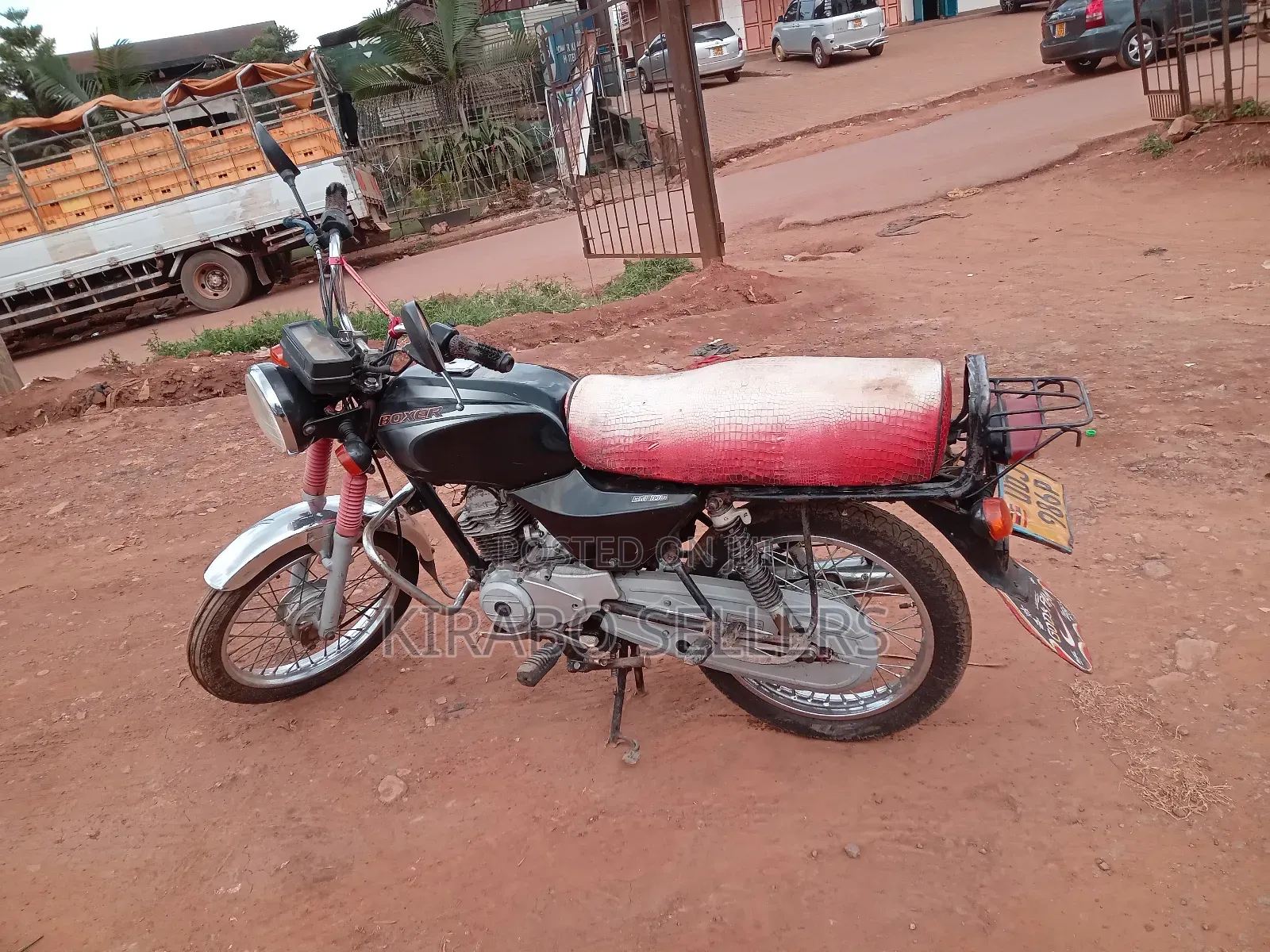 Bajaj Boxer 100 2022 Red