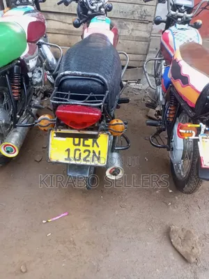 Bajaj Boxer 100 2019 Red