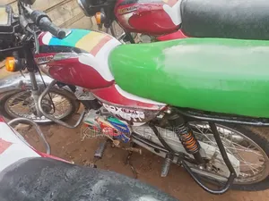 Bajaj Boxer 100 2019 Red