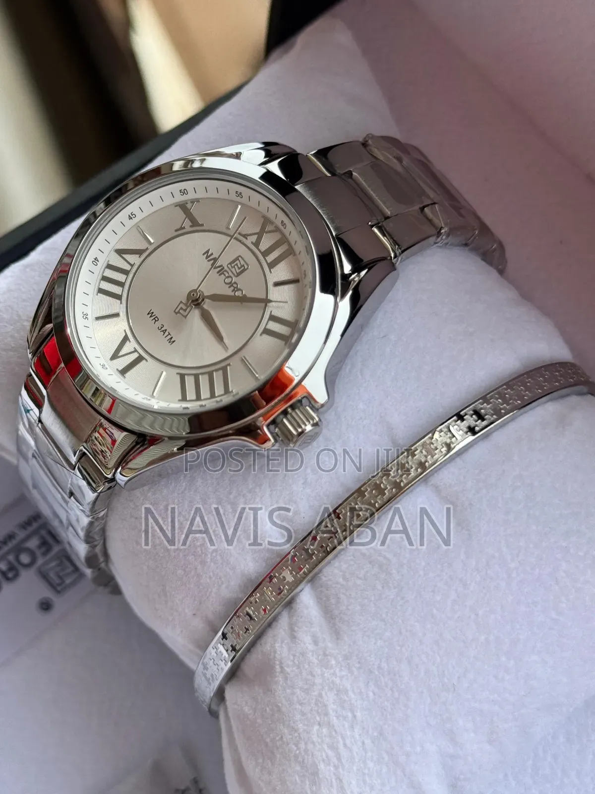Naviforce Genuine Watches With Braceletes