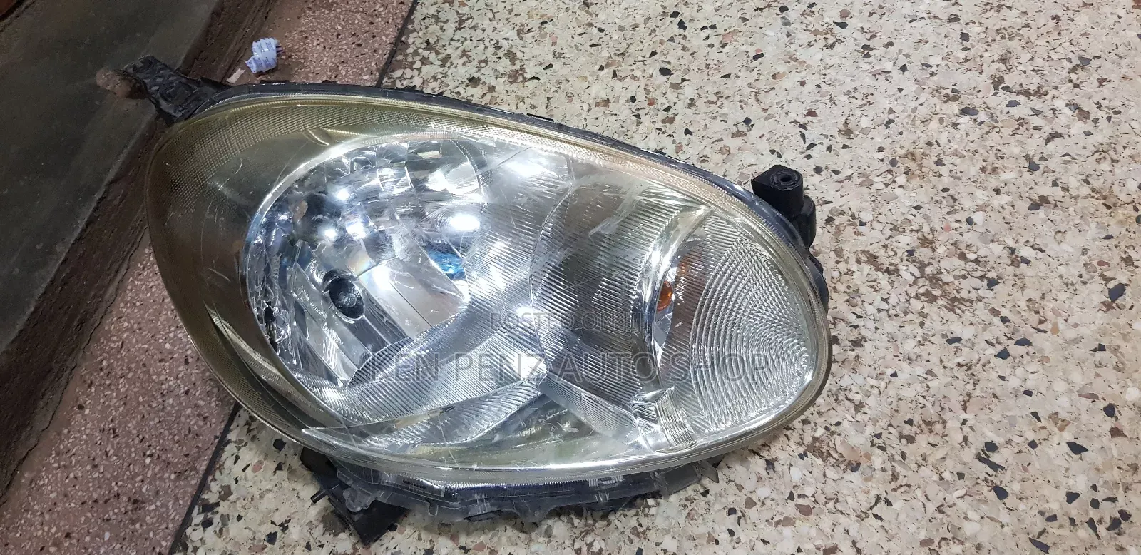 Nissan March 2012 Headlamps