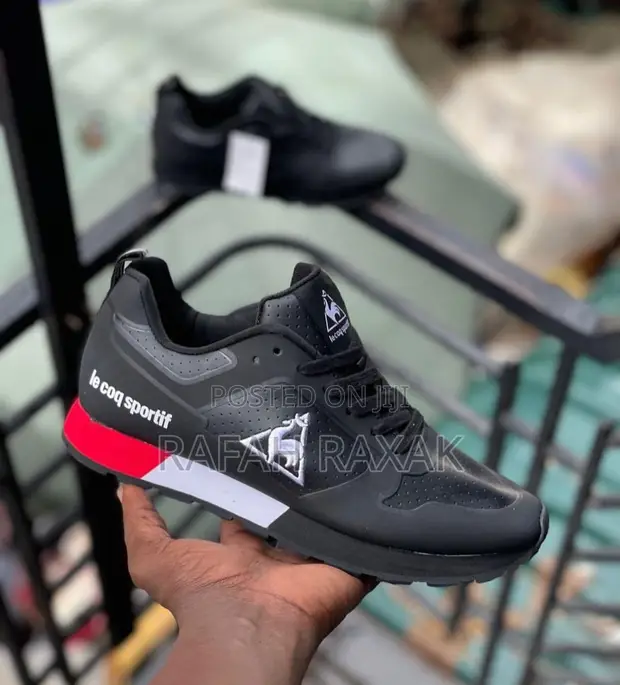 Original Black Le Coq Sportif Fashion Casual Sneakers in Central