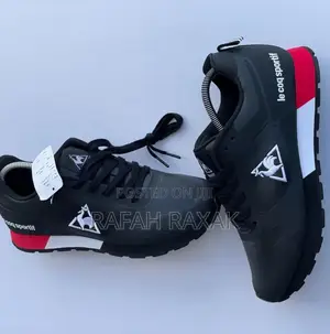 Authentic Black Le Coq Sportif Tennis Sneakers