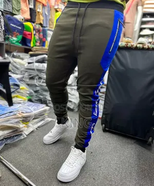 Up-to-Date Main Sweaterpants