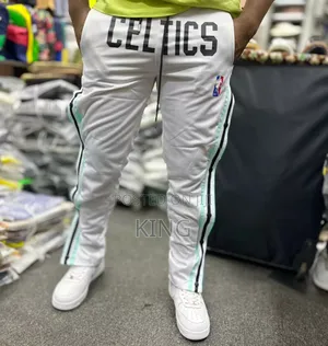 Snug Main Sweaterpants
