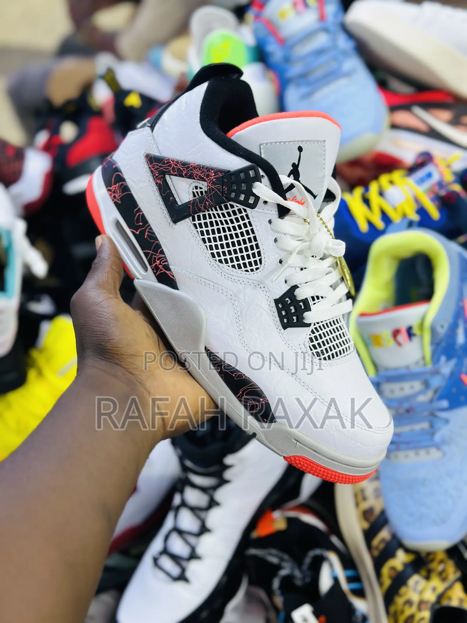 Original Nike Air Jordan 4 Retro Hot Lava Sneaker