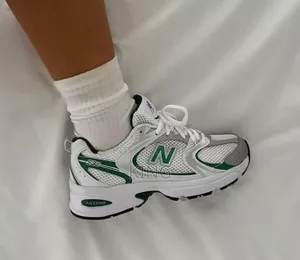 Solid New Balance 530