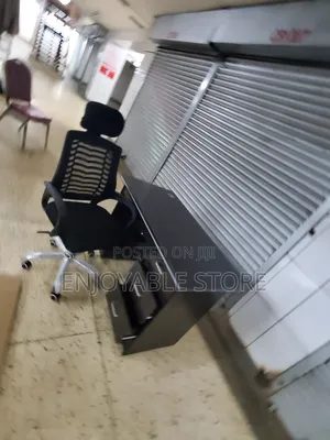 Executive Office Chair and Office Table
