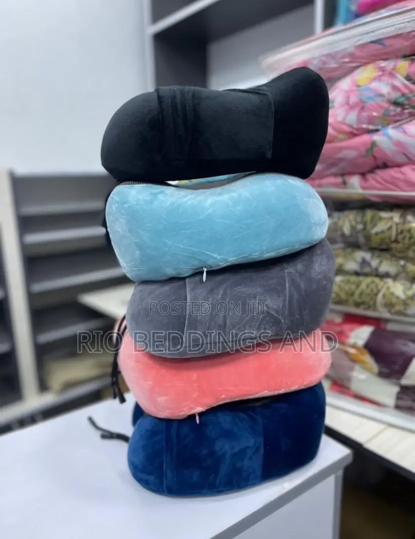 Neck Pillows / Memory Foam Material