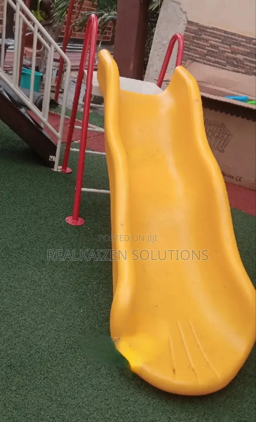 Kids Outdoor Playground Plastic Slide With Metallic Frame