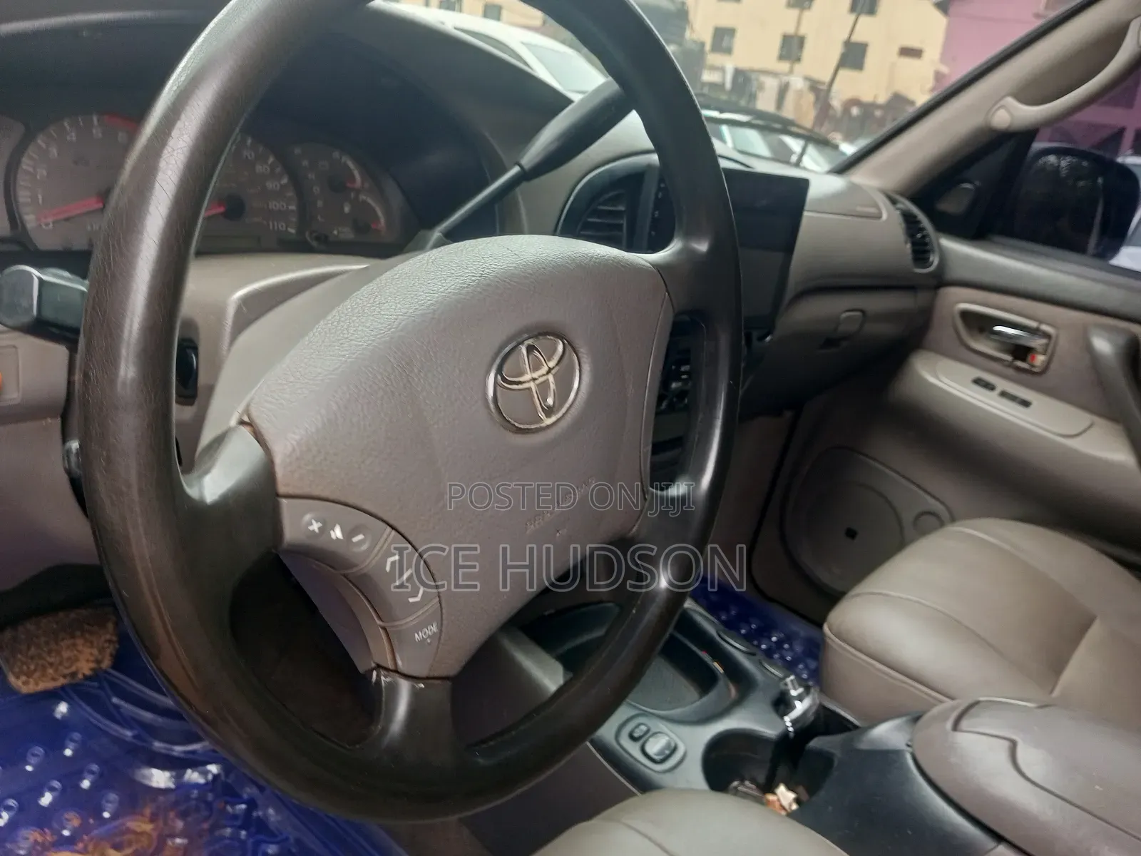 Toyota Land Cruiser 2005 Black