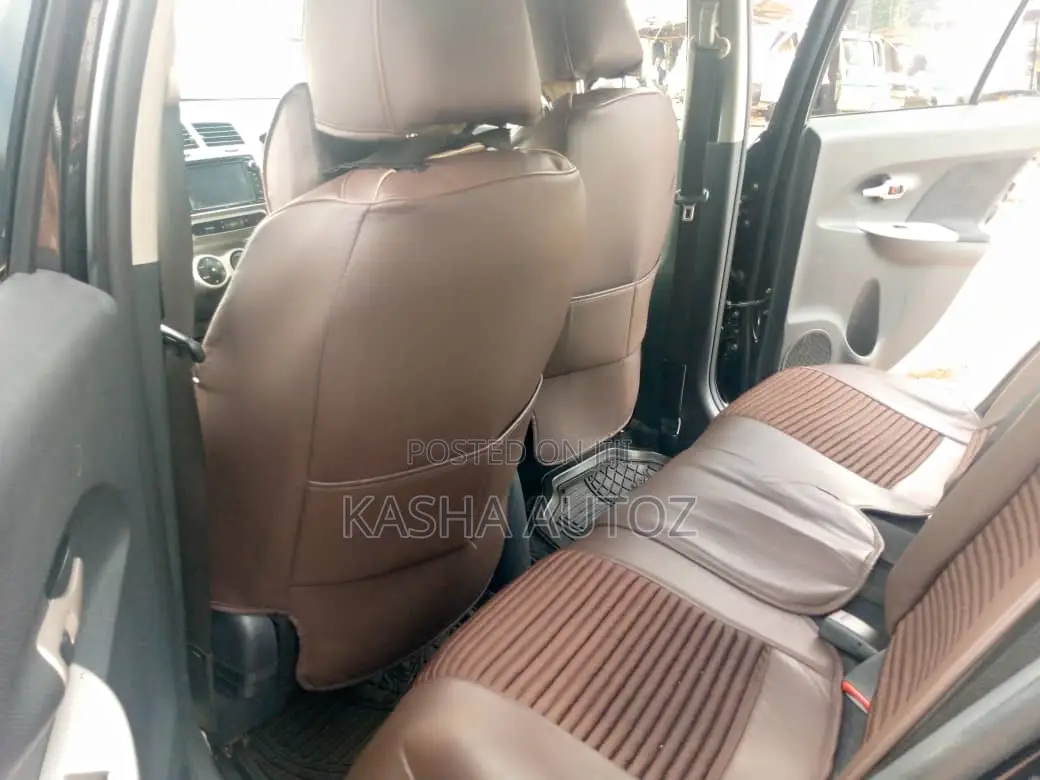 Toyota IST 2010 Black