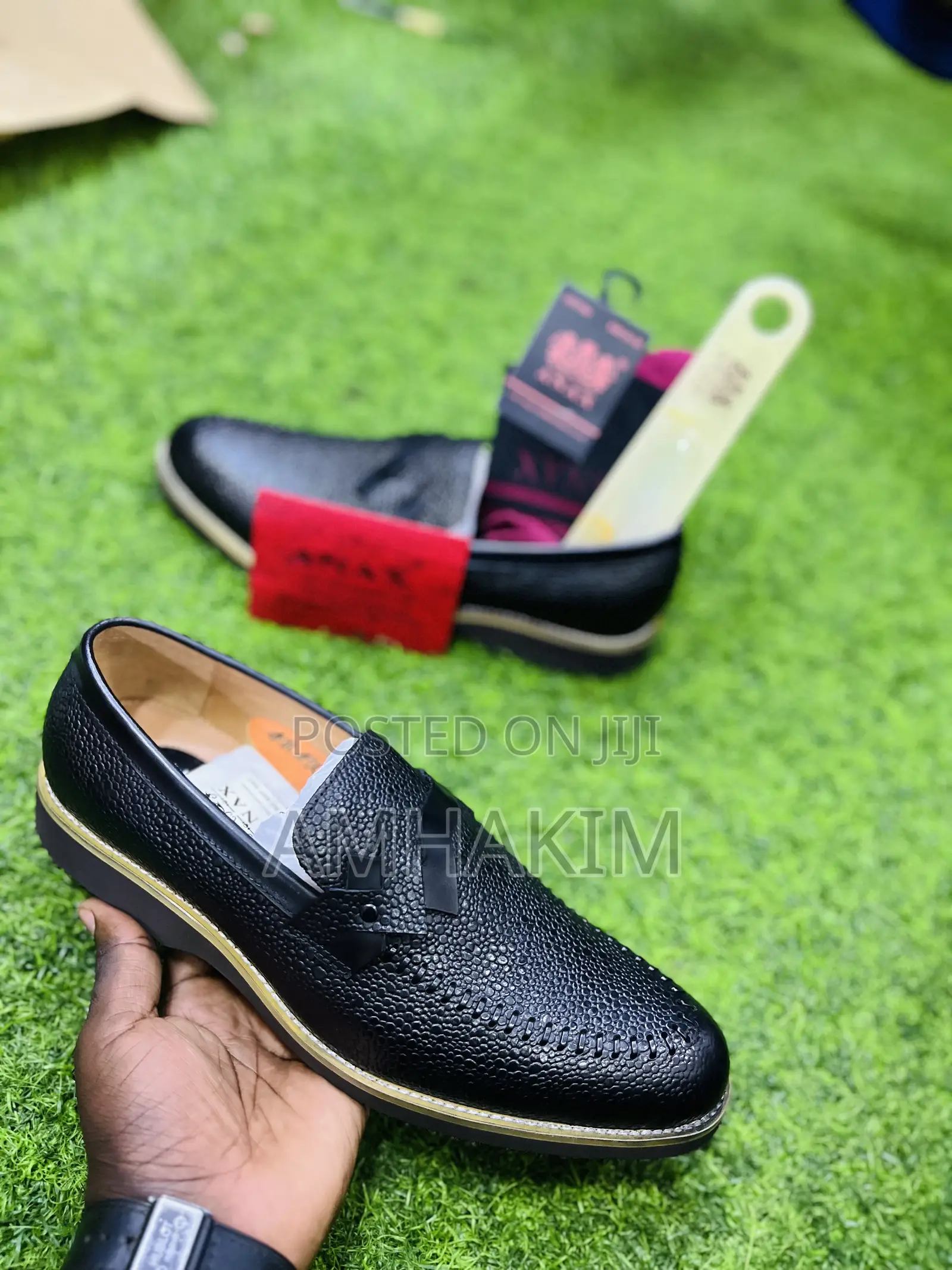 Classic Men's Casual Leather Oxfords in Stock