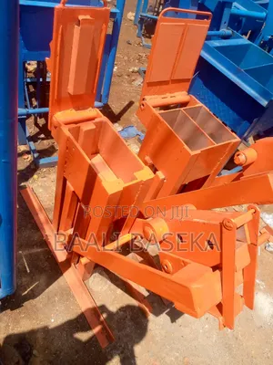 Photo - Interlocking Bricks Machine (Single Brick)