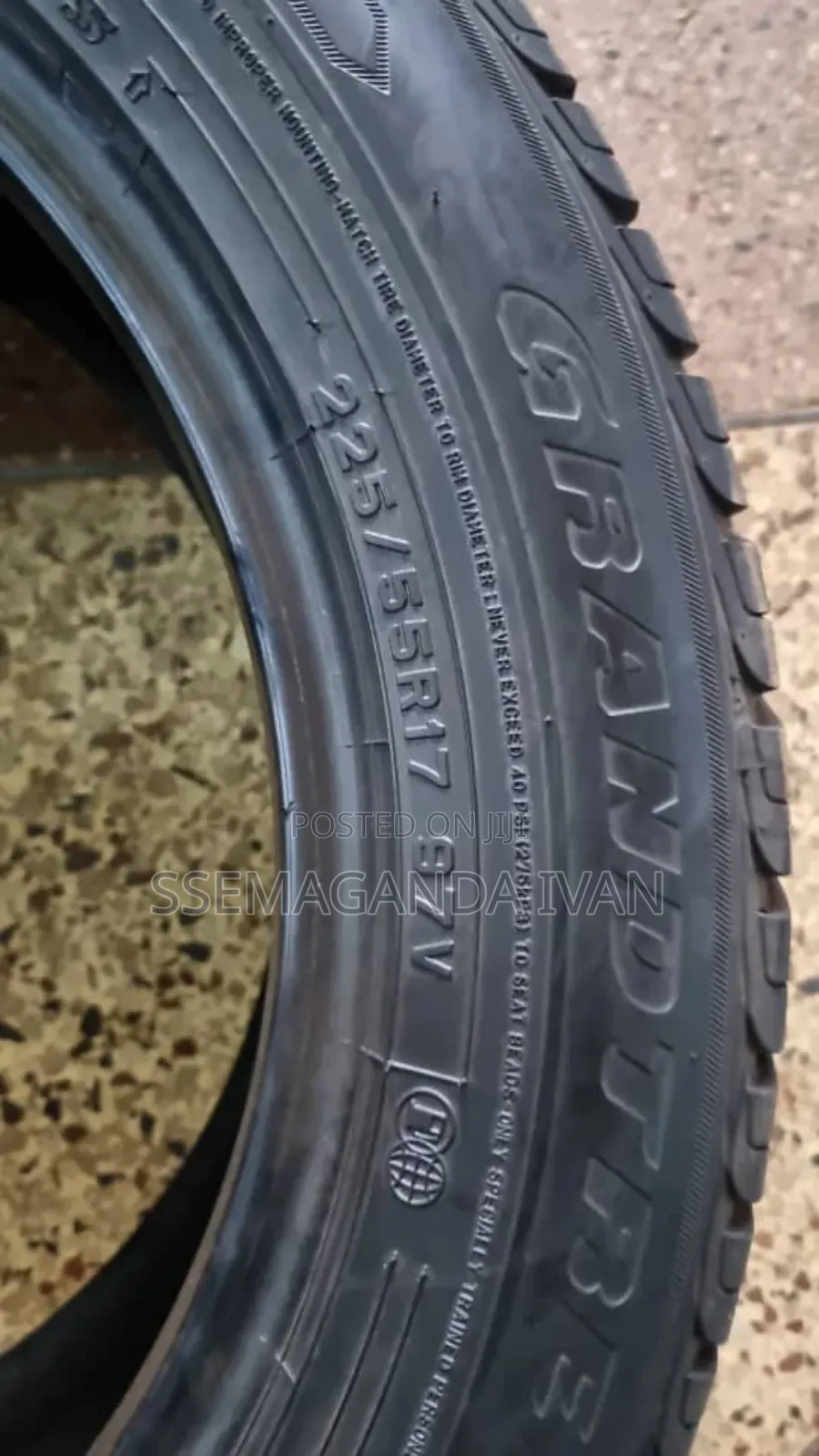 225/55r17 Dunlop Grandrek Foreign Used