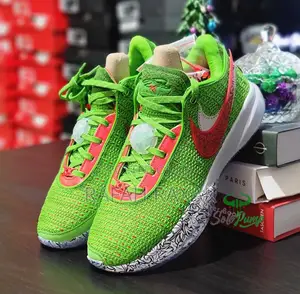 Nike Lebron Grinch Basketball Sneakers