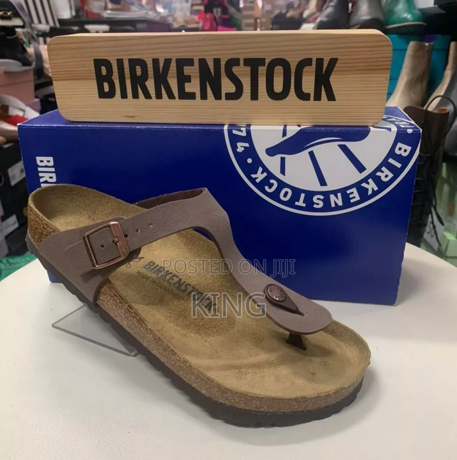 Pinch Gizeh Birkenstock Sandals. Natural Leather