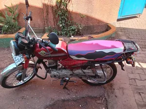 Bajaj Boxer 100 2023 Red