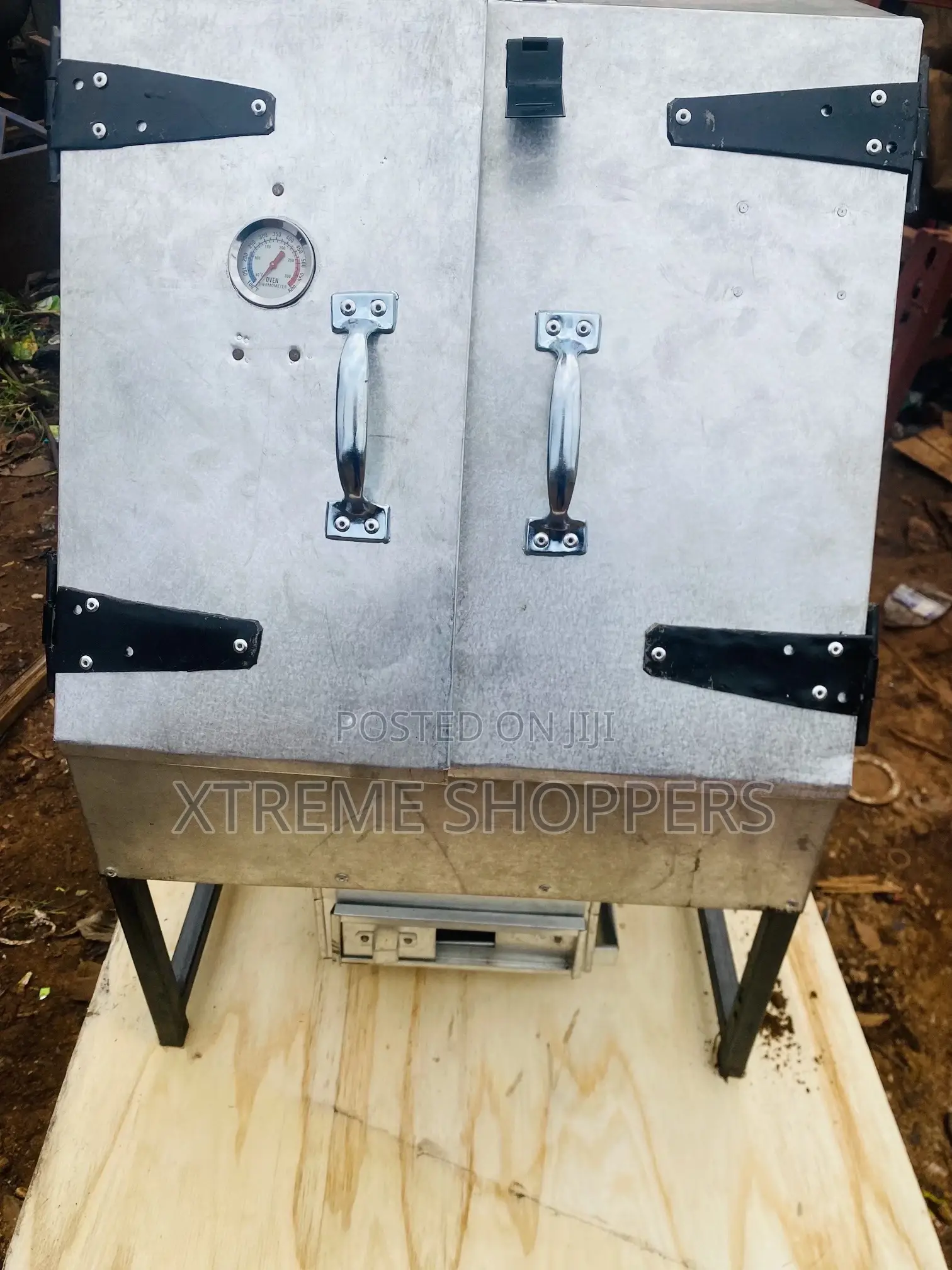 Charcoal Oven / Starting Oven