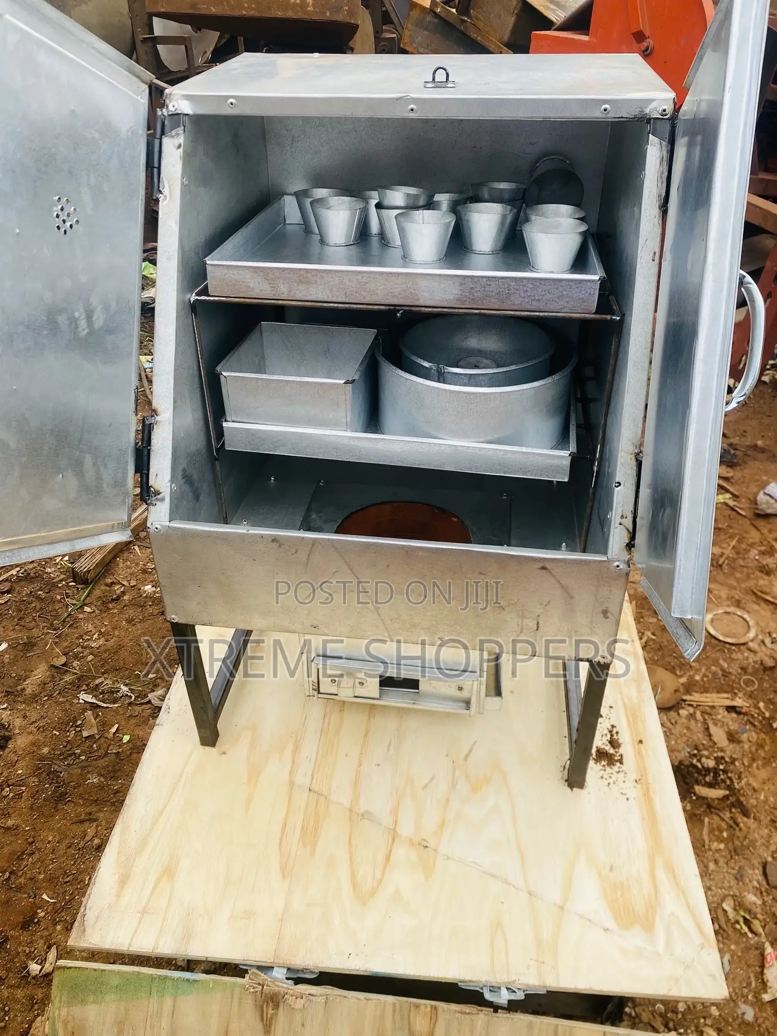 Charcoal Oven / Starting Oven