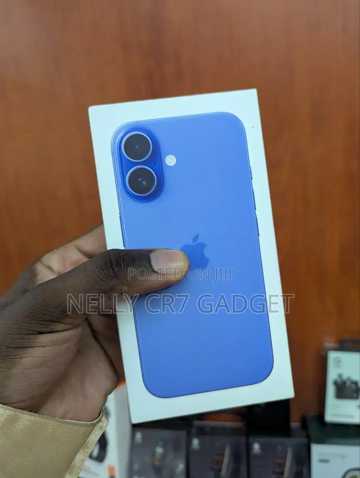 New Apple iPhone 16 128 GB Blue