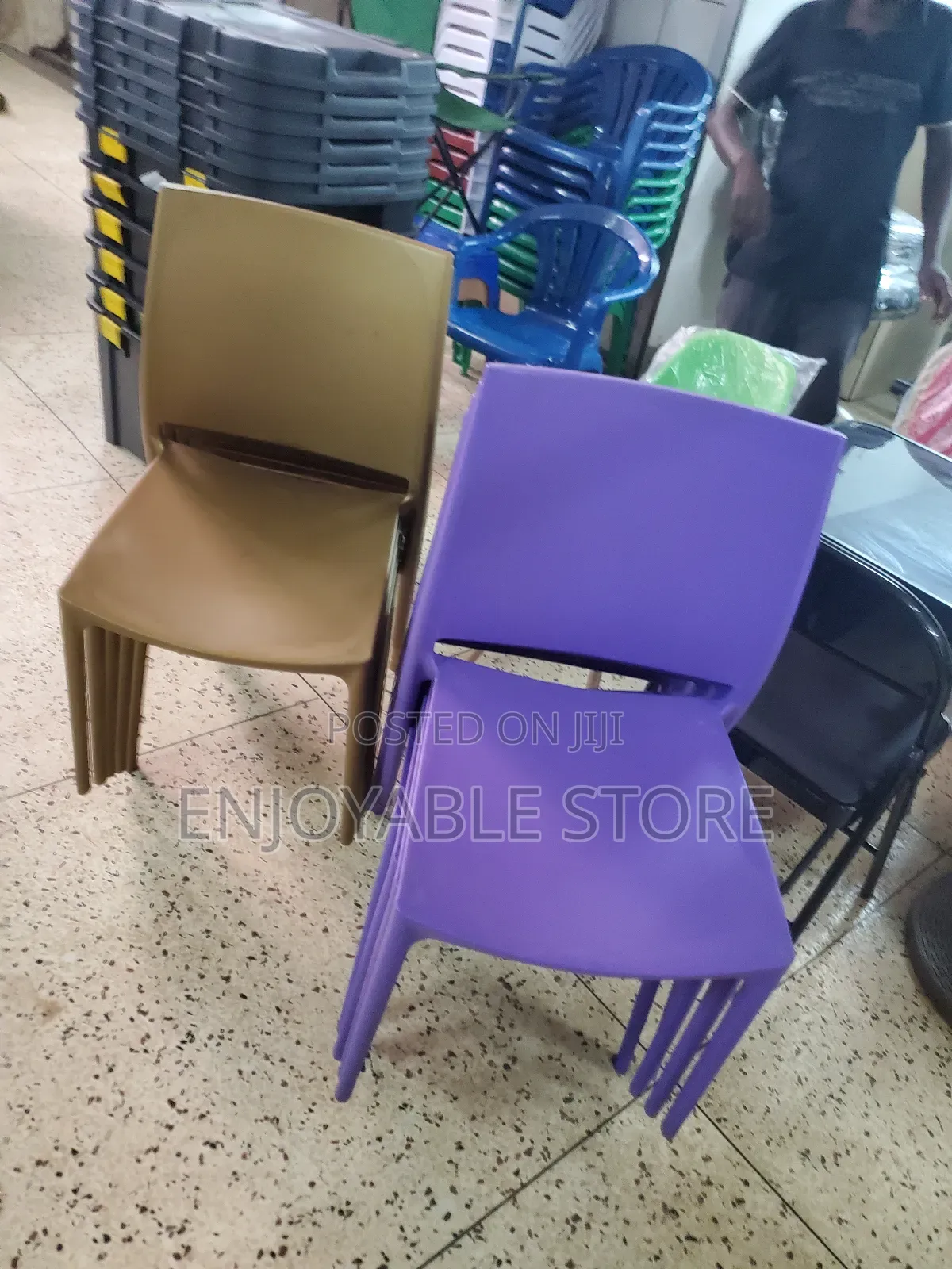 World Class Plastic Chairs Plastic Chairs Purple/Gold