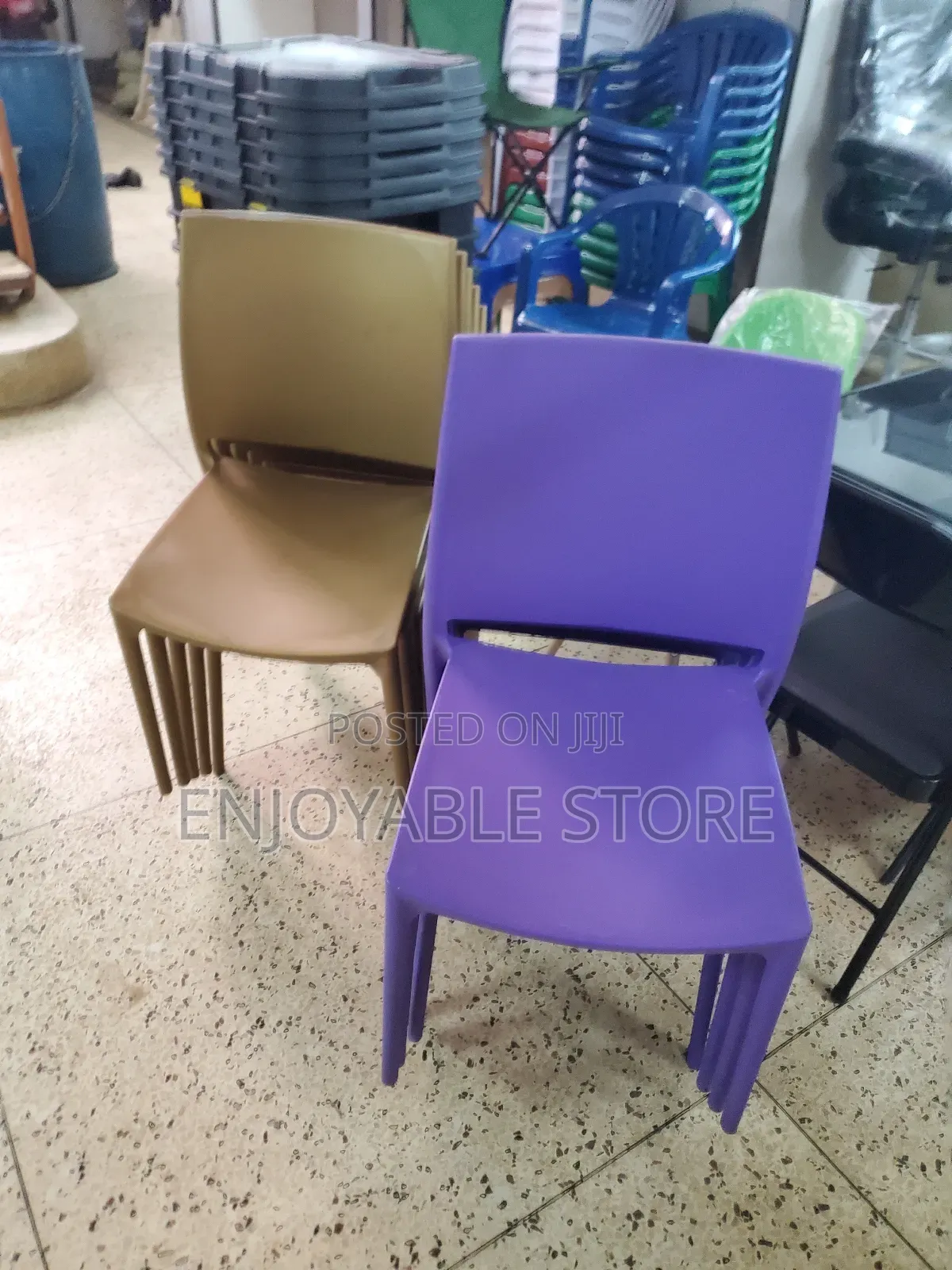 World Class Plastic Chairs Plastic Chairs Purple/Gold