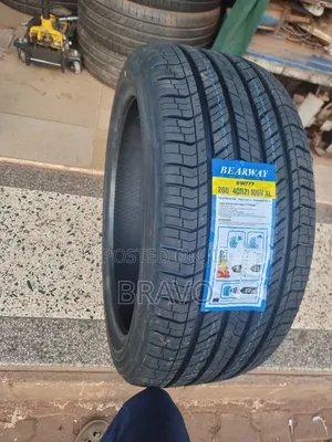 265/40r21 Tires for Benz, BMW .