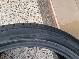 265/40r21 Tires for Benz, BMW .