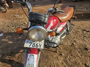 TVS HLX 125 2022 Red