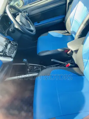Toyota Corolla Fielder 1.5 Hybrid FWD 2015 Blue