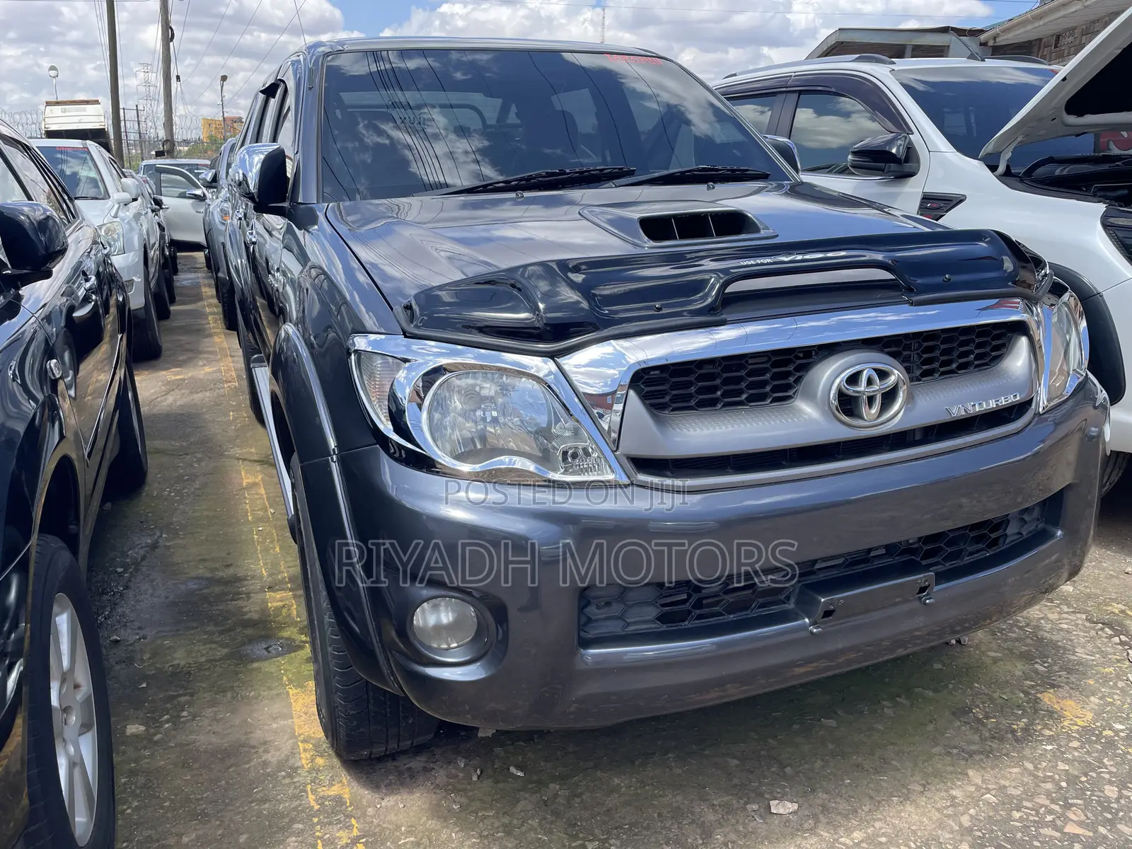 Toyota Hilux 2.7 VVT-i 4X4 SRX 2011 Gray