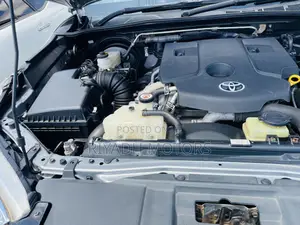 Toyota Hilux 2018 Silver