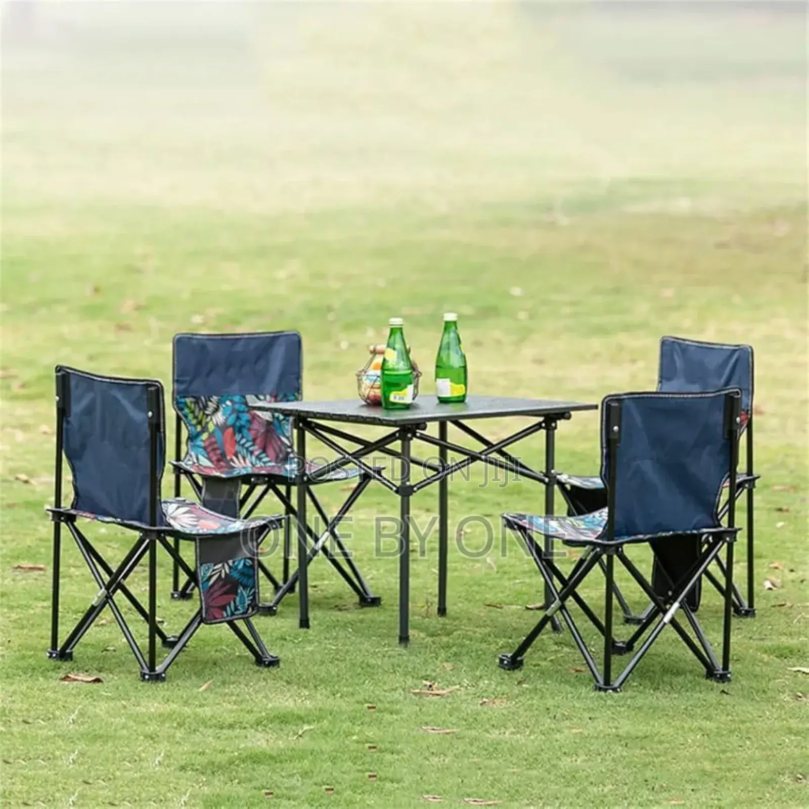 Set of 4 Camping Chairs and Table