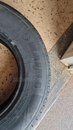 215/70r15 98t Haida Tires
